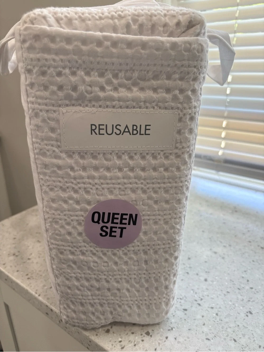 NEW Caro Stone Washed Waffle Queen Duvet Set - White